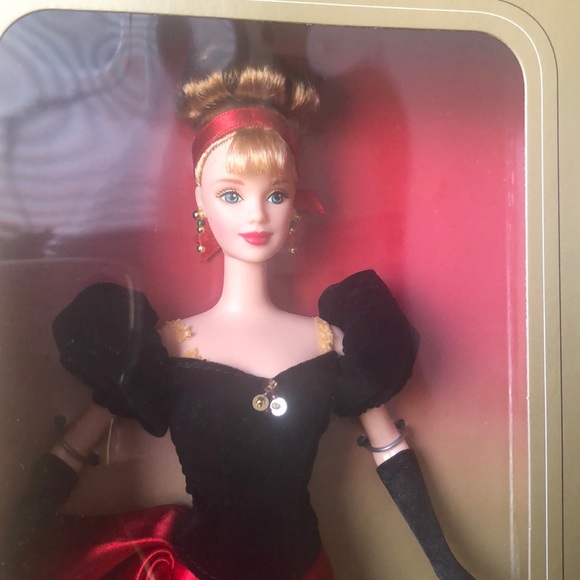 Barbie Winter Splendor collectible doll - Picture 2 of 5
